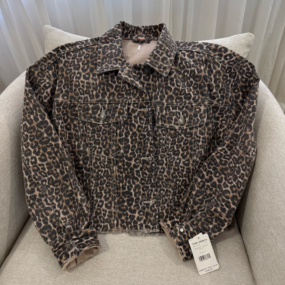NWT Free People Leopard Print Cropped Denim Jacket - Picture 2 of 7